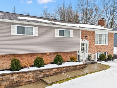 1501 Carnegie Dr, Vestal, NY, 13850