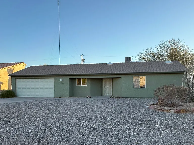 1331 Wapati Dr — Photo 2