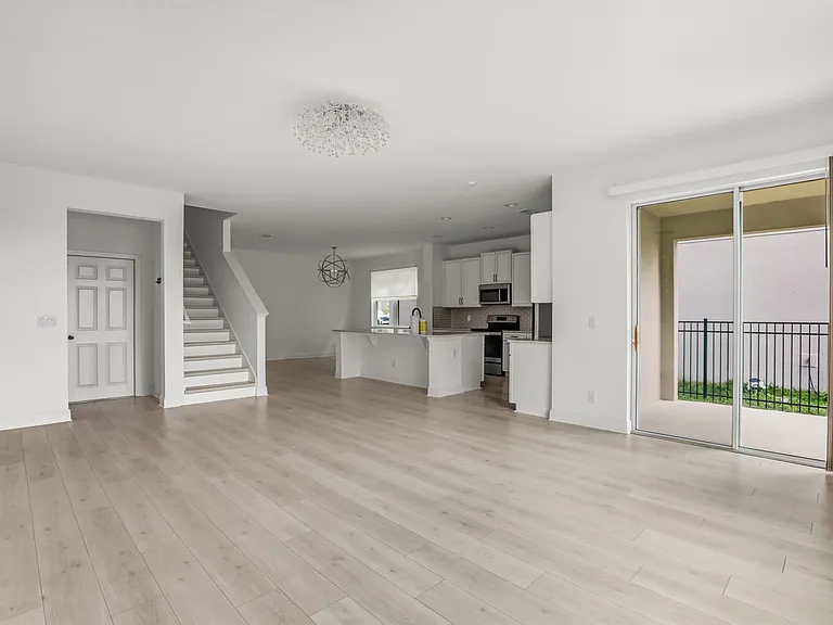 14452B Crestavista Ave — Photo 10