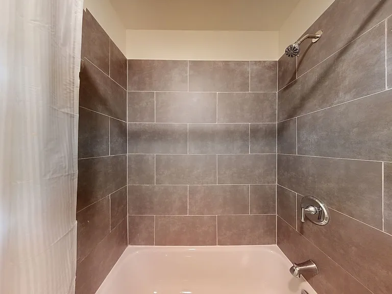351 Lester Ave — Photo 26