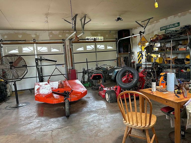 Listing photo 4