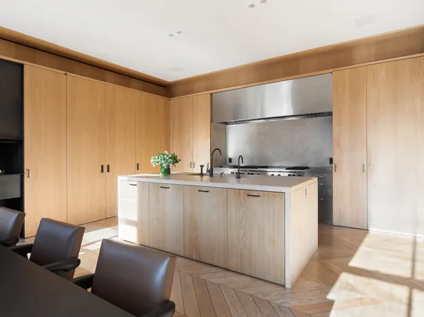 54 Bond Street image 12 of 30