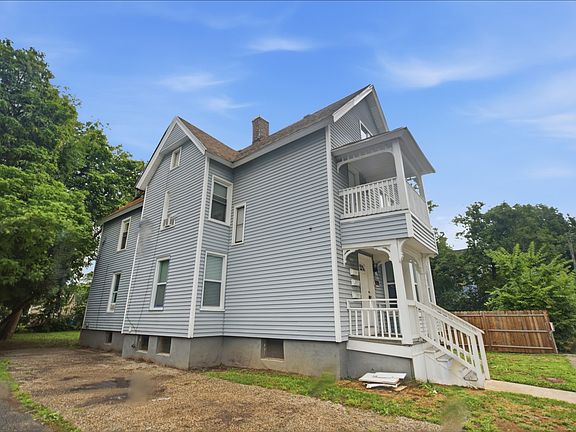 3rd image of 184 King St
