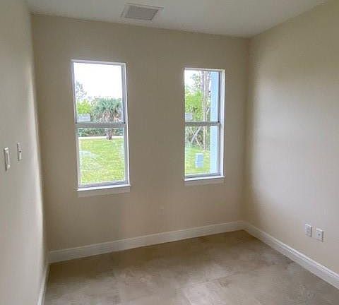 5th image of 3285 58th Ave NE