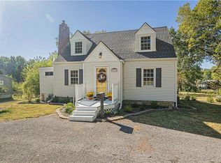 5518 Flint St, Shawnee, KS 66203