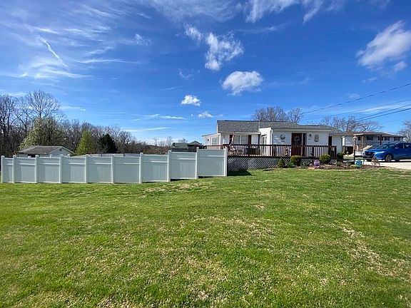 2nd image of 33 Bellefonte Rd