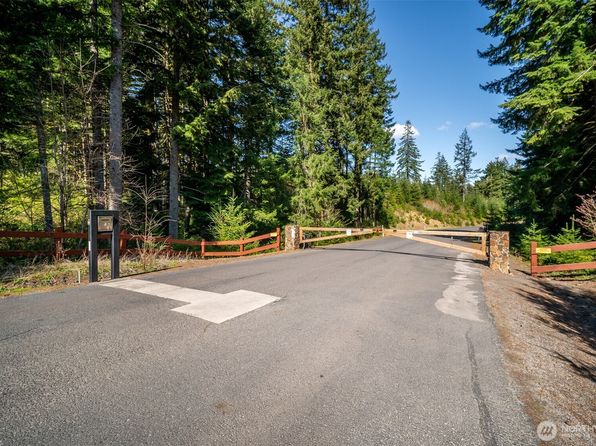 411 Five Peaks Drive, Kalama, WA 98625