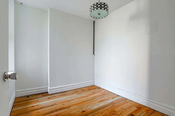 Rented by ERNY LLC | media 4