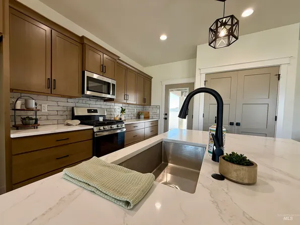 1331 E 19th Avenue Block #9-lot 4, Jerome, ID 83338