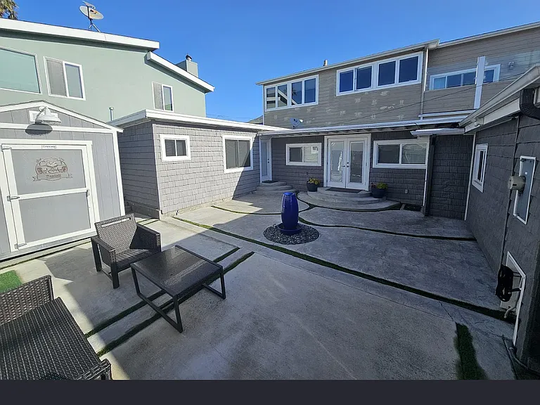 423 Panay St — Photo 9
