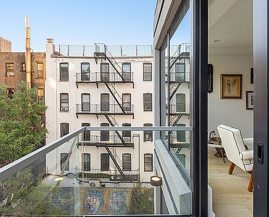 5th image of 76 W 105th St Unit Penthouse