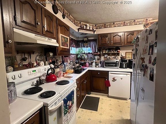 4th image of 274 Staunton Ave