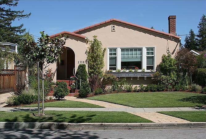 1st image of 1328 Capuchino Ave