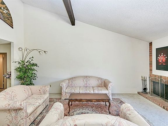 3rd image of 10462 Yarmouth Ave