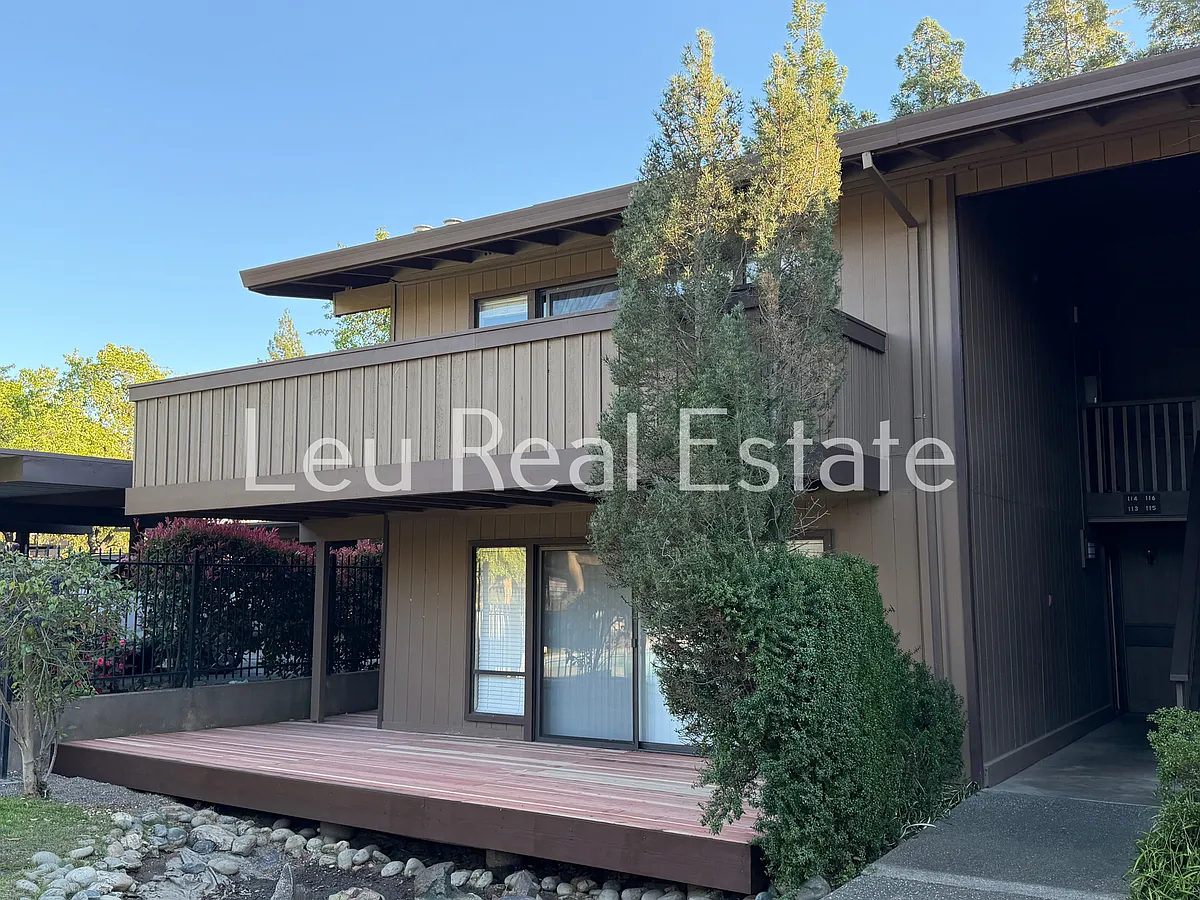 Photo 1 of 20 - 1007 Fulton Ave #113 - Sacramento, CA Primary Photo - 1007 Fulton Ave #113