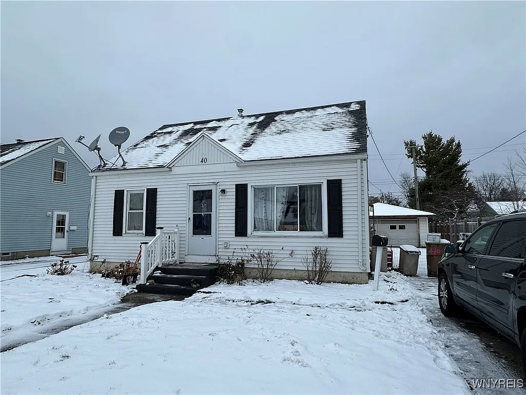 40 Lucille Dr photo 1