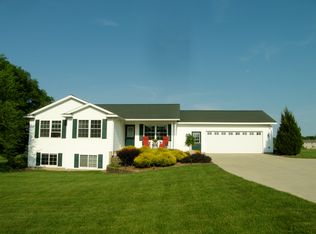 5804 Ravine Dr, Middleville, MI 49333