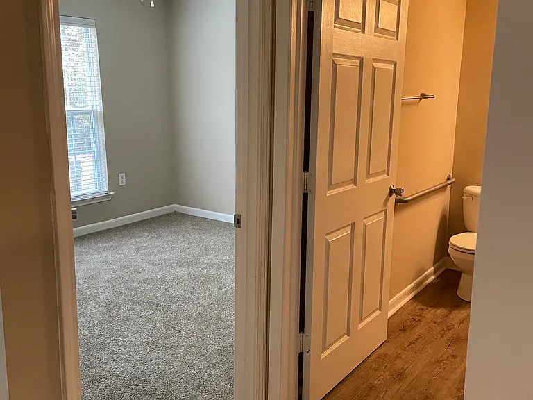 2nd bedroom with common hall bathroom.