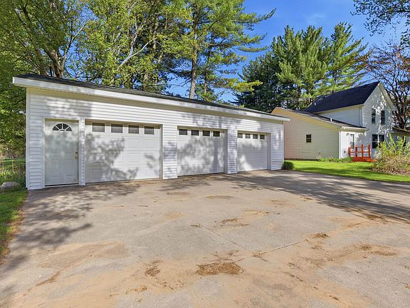 5th image of 659 Lambert Rd