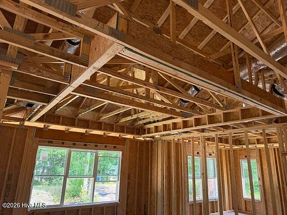 4th image of 61 Pinewood Drive