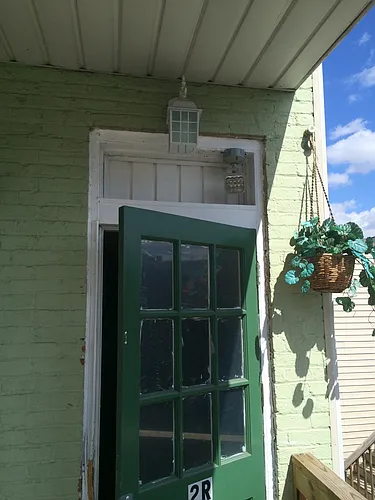 26 W Queen St Photo 1