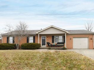 516 Nottingham Dr, Versailles, KY 40383