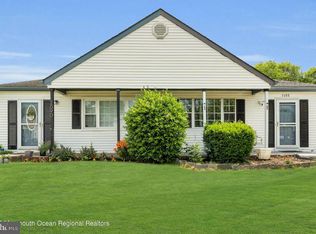 2088 Lamplighter Dr, Toms River, NJ 08753