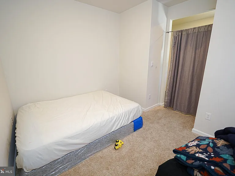 1712 Severn St — Photo 12