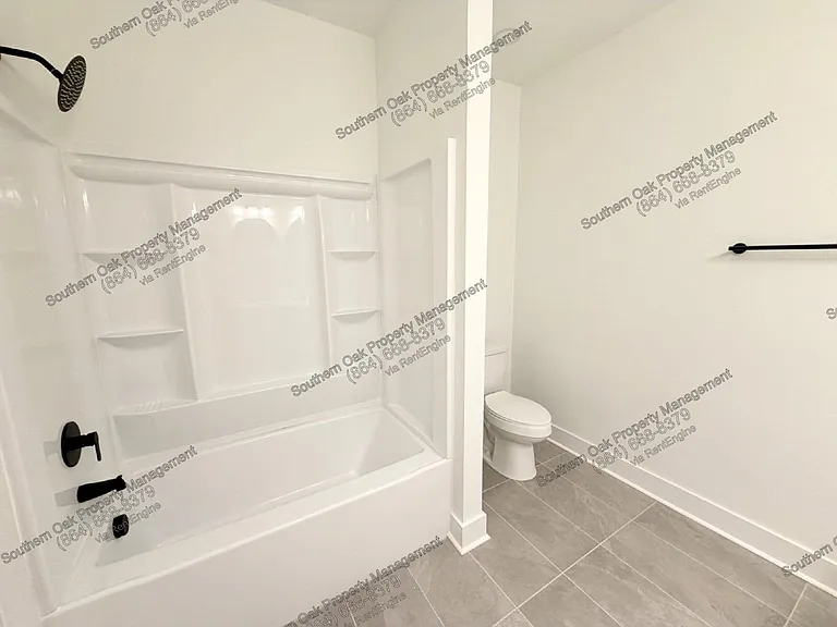 306 Hickory Trl — Photo 10