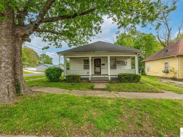 1701 S Marvin Ave, Sedalia, MO 65301