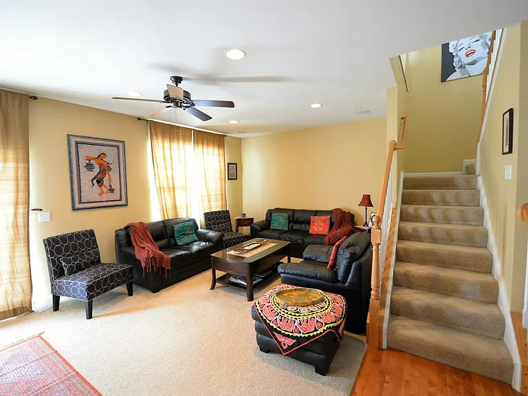 817 Lewisburg Ln — Photo 5