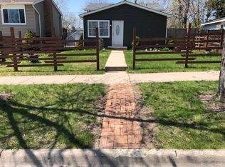 1912 Jethro Ave, Zion, IL 60099