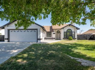 4225 Saddleback Rd, Palmdale, CA 93552