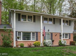 9122 Steven Irving Ct, Springfield, VA 22153