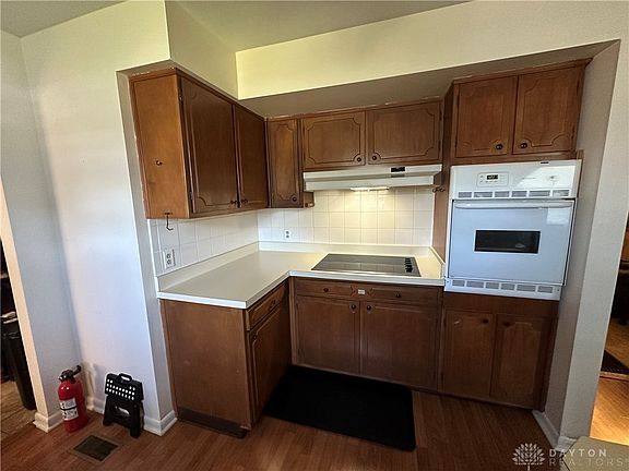 4th image of 407 Cherrywood Dr
