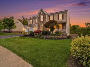 138 Tuscany Estates Dr, Finleyville, PA 15332