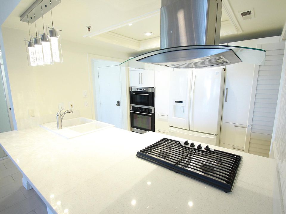 1st image of 2559 Plaza Del Amo Unit 119