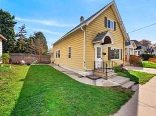 925 E Lincoln AVENUE, Milwaukee, WI 53207