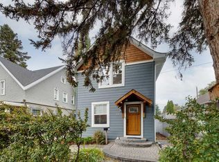 1905 E 2nd St NW, Calgary, AB T2M2W7