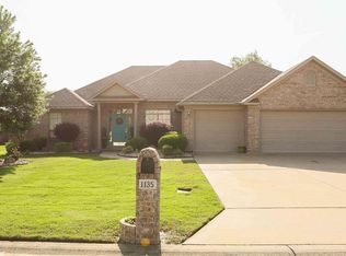 1135 Raymond Dr, Conway, AR 72034