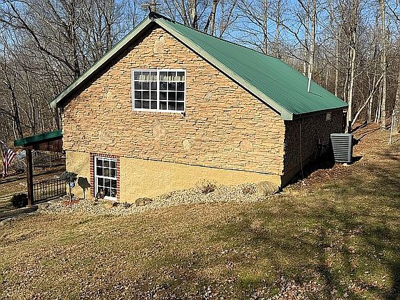 2nd image of 393 Dickens Rd