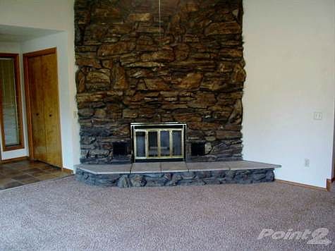 Grand Rock Fireplace