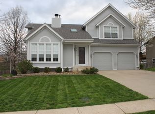 966 E Cavendish Trl, Olathe, KS 66061