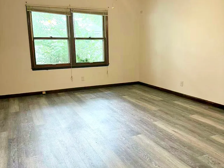 1814 Stratford Dr — Photo 13