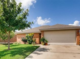 121 Calcite Ln, Jarrell, TX 76537