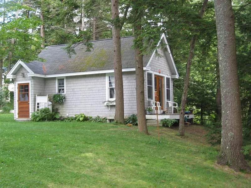 100 Rockaway Rd — Photo 2