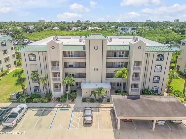 430 Bouchelle Dr APT 204, New Smyrna Beach, FL 32169