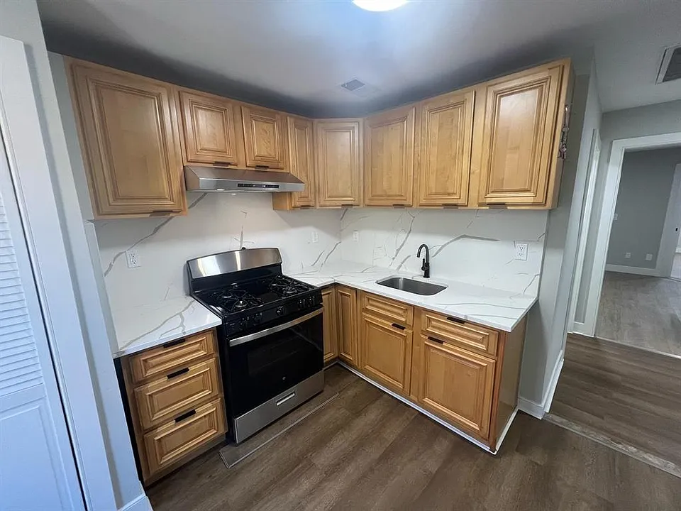 434 W Side Ave #1
