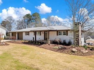 5509 Gainesville St, Flowery Branch, GA
