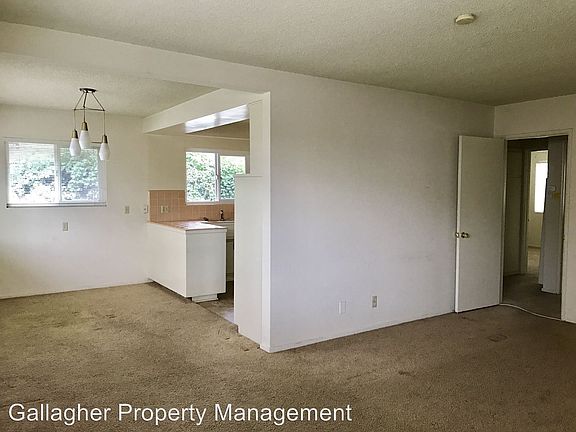 2nd image of 1015 Laguna St APT 14